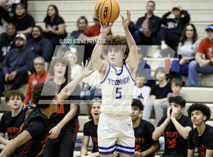 Thumbnail 3 in Liberty vs O'Connor photogallery.