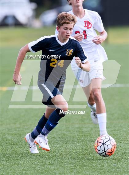 Thumbnail 2 in Carmel Christian vs Davidson Day photogallery.