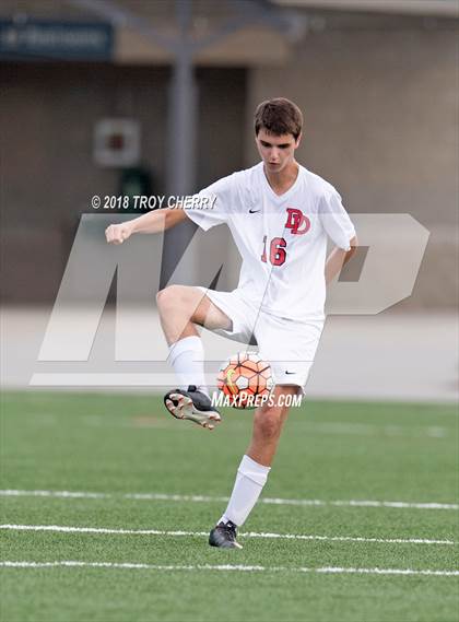 Thumbnail 3 in Carmel Christian vs Davidson Day photogallery.