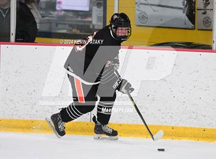 Thumbnail 3 in Ridgefield vs. Darien (CIAC DI Quarterfinal) photogallery.