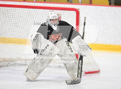 Thumbnail 3 in Ridgefield vs. Darien (CIAC DI Quarterfinal) photogallery.