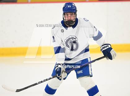 Thumbnail 2 in Ridgefield vs. Darien (CIAC DI Quarterfinal) photogallery.