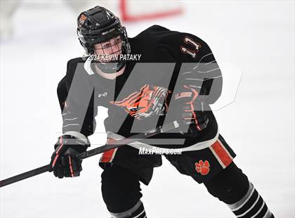 Thumbnail 2 in Ridgefield vs. Darien (CIAC DI Quarterfinal) photogallery.