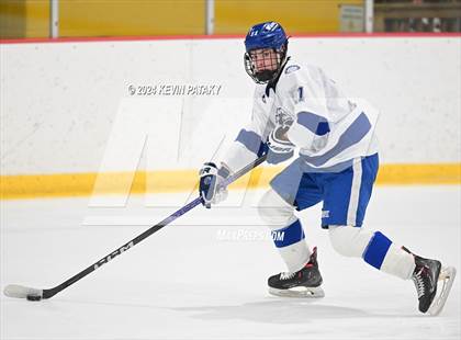 Thumbnail 1 in Ridgefield vs. Darien (CIAC DI Quarterfinal) photogallery.
