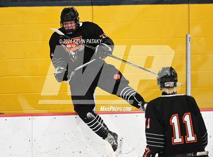Thumbnail 3 in Ridgefield vs. Darien (CIAC DI Quarterfinal) photogallery.