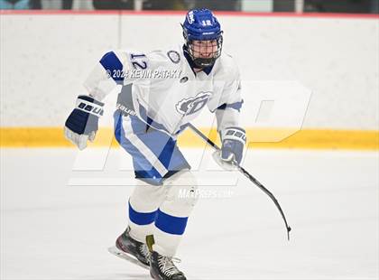 Thumbnail 2 in Ridgefield vs. Darien (CIAC DI Quarterfinal) photogallery.