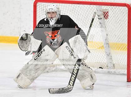 Thumbnail 3 in Ridgefield vs. Darien (CIAC DI Quarterfinal) photogallery.