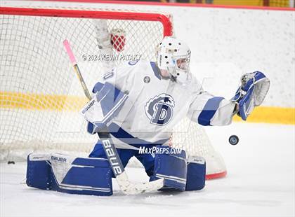 Thumbnail 3 in Ridgefield vs. Darien (CIAC DI Quarterfinal) photogallery.