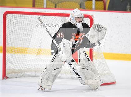 Thumbnail 2 in Ridgefield vs. Darien (CIAC DI Quarterfinal) photogallery.