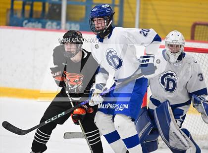 Thumbnail 1 in Ridgefield vs. Darien (CIAC DI Quarterfinal) photogallery.