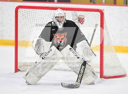 Thumbnail 3 in Ridgefield vs. Darien (CIAC DI Quarterfinal) photogallery.