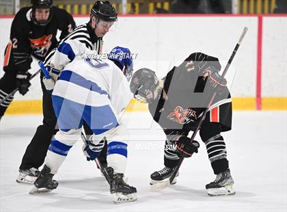 Thumbnail 2 in Ridgefield vs. Darien (CIAC DI Quarterfinal) photogallery.