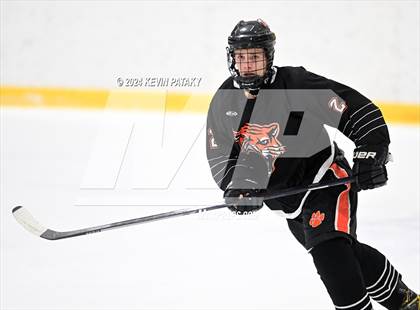 Thumbnail 3 in Ridgefield vs. Darien (CIAC DI Quarterfinal) photogallery.