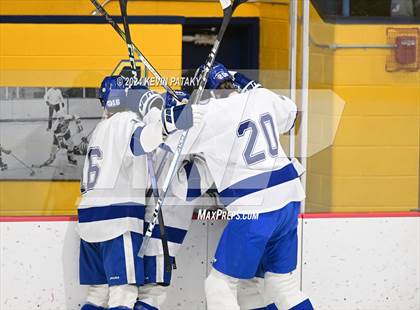 Thumbnail 2 in Ridgefield vs. Darien (CIAC DI Quarterfinal) photogallery.