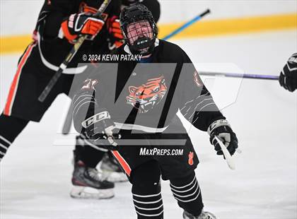 Thumbnail 3 in Ridgefield vs. Darien (CIAC DI Quarterfinal) photogallery.