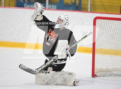 Thumbnail 2 in Ridgefield vs. Darien (CIAC DI Quarterfinal) photogallery.
