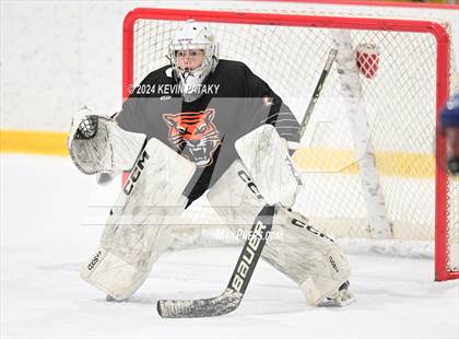 Thumbnail 2 in Ridgefield vs. Darien (CIAC DI Quarterfinal) photogallery.