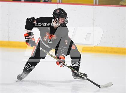 Thumbnail 2 in Ridgefield vs. Darien (CIAC DI Quarterfinal) photogallery.