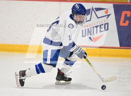 Thumbnail 3 in Ridgefield vs. Darien (CIAC DI Quarterfinal) photogallery.