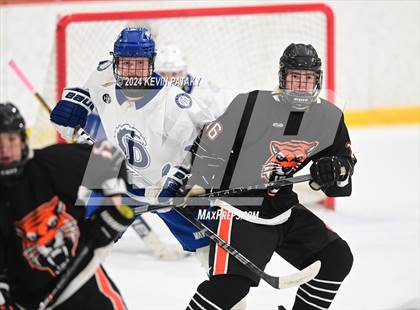 Thumbnail 2 in Ridgefield vs. Darien (CIAC DI Quarterfinal) photogallery.