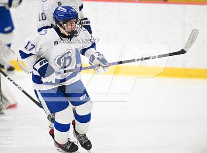 Thumbnail 3 in Ridgefield vs. Darien (CIAC DI Quarterfinal) photogallery.