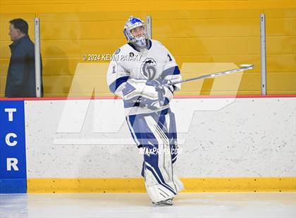 Thumbnail 3 in Ridgefield vs. Darien (CIAC DI Quarterfinal) photogallery.