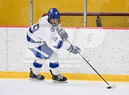 Thumbnail 3 in Ridgefield vs. Darien (CIAC DI Quarterfinal) photogallery.