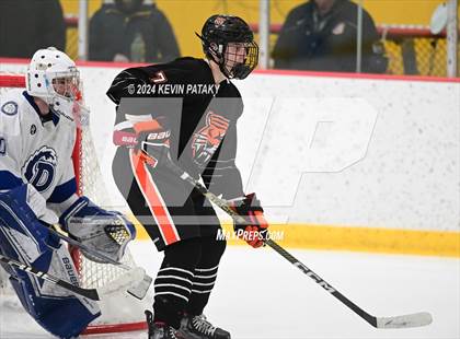 Thumbnail 1 in Ridgefield vs. Darien (CIAC DI Quarterfinal) photogallery.