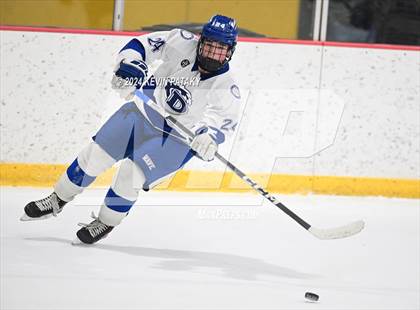 Thumbnail 3 in Ridgefield vs. Darien (CIAC DI Quarterfinal) photogallery.
