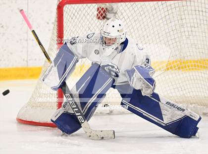 Thumbnail 1 in Ridgefield vs. Darien (CIAC DI Quarterfinal) photogallery.