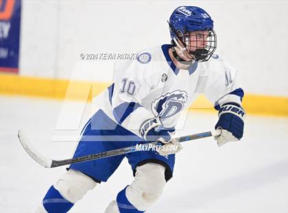 Thumbnail 2 in Ridgefield vs. Darien (CIAC DI Quarterfinal) photogallery.