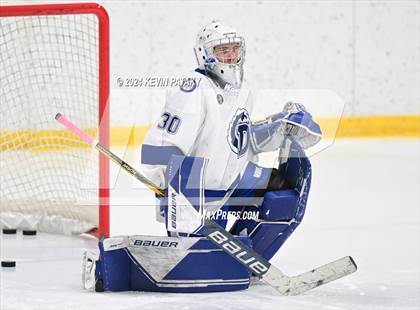 Thumbnail 2 in Ridgefield vs. Darien (CIAC DI Quarterfinal) photogallery.