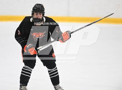Thumbnail 3 in Ridgefield vs. Darien (CIAC DI Quarterfinal) photogallery.