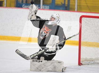 Thumbnail 3 in Ridgefield vs. Darien (CIAC DI Quarterfinal) photogallery.