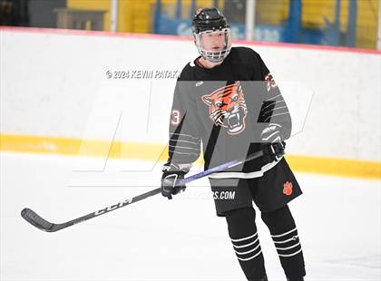 Thumbnail 2 in Ridgefield vs. Darien (CIAC DI Quarterfinal) photogallery.