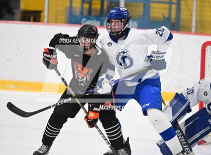 Thumbnail 2 in Ridgefield vs. Darien (CIAC DI Quarterfinal) photogallery.