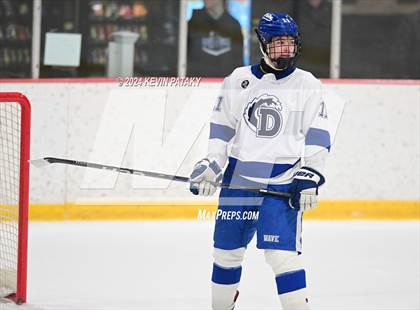 Thumbnail 3 in Ridgefield vs. Darien (CIAC DI Quarterfinal) photogallery.