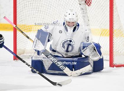 Thumbnail 2 in Ridgefield vs. Darien (CIAC DI Quarterfinal) photogallery.