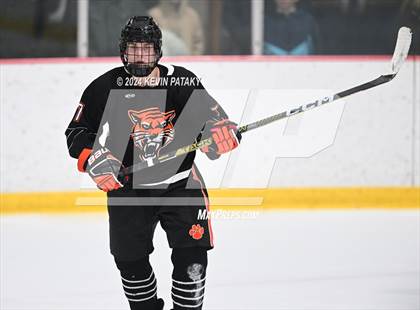 Thumbnail 3 in Ridgefield vs. Darien (CIAC DI Quarterfinal) photogallery.