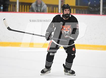 Thumbnail 3 in Ridgefield vs. Darien (CIAC DI Quarterfinal) photogallery.