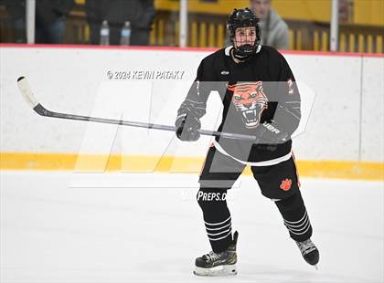 Thumbnail 3 in Ridgefield vs. Darien (CIAC DI Quarterfinal) photogallery.
