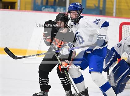 Thumbnail 3 in Ridgefield vs. Darien (CIAC DI Quarterfinal) photogallery.