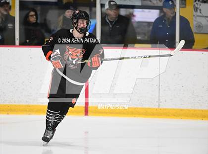 Thumbnail 1 in Ridgefield vs. Darien (CIAC DI Quarterfinal) photogallery.
