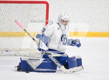Thumbnail 2 in Ridgefield vs. Darien (CIAC DI Quarterfinal) photogallery.
