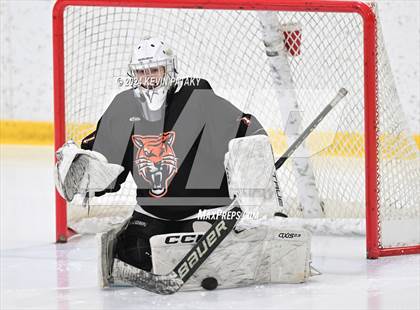 Thumbnail 1 in Ridgefield vs. Darien (CIAC DI Quarterfinal) photogallery.