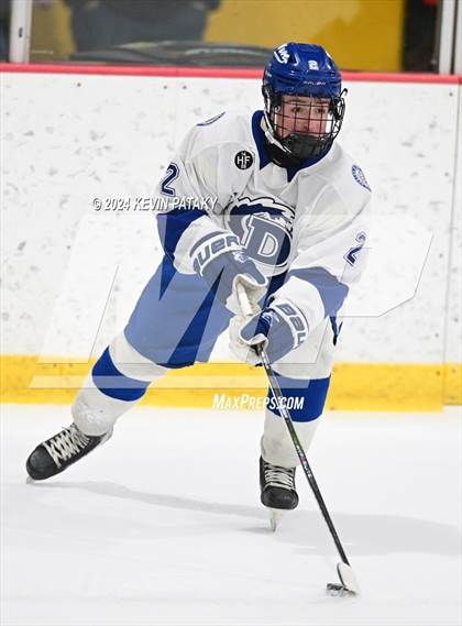 Thumbnail 1 in Ridgefield vs. Darien (CIAC DI Quarterfinal) photogallery.