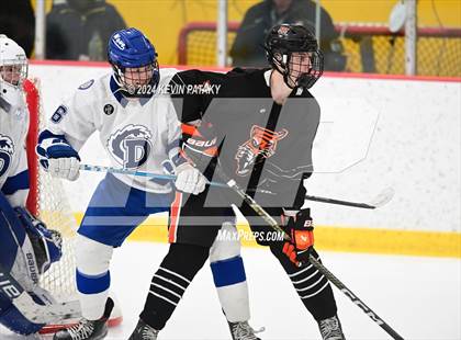 Thumbnail 2 in Ridgefield vs. Darien (CIAC DI Quarterfinal) photogallery.