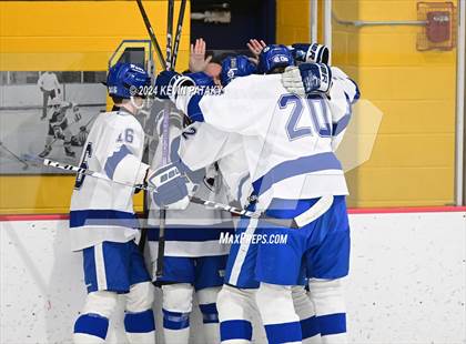 Thumbnail 2 in Ridgefield vs. Darien (CIAC DI Quarterfinal) photogallery.