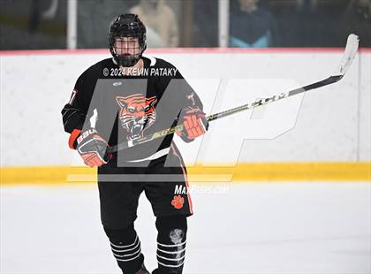 Thumbnail 1 in Ridgefield vs. Darien (CIAC DI Quarterfinal) photogallery.