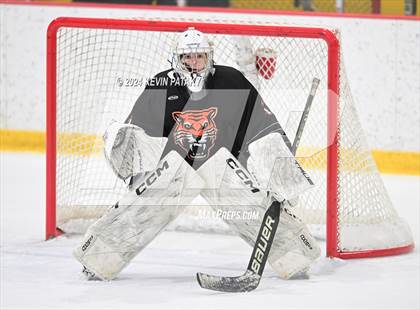 Thumbnail 1 in Ridgefield vs. Darien (CIAC DI Quarterfinal) photogallery.